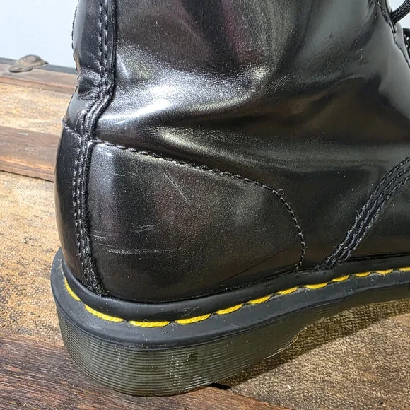 Dr. Martens 1460 Vegan Chrome Classic Synthetic Lace-Up 8 Eye Combat Boots. 9 - Picture 14 of 15